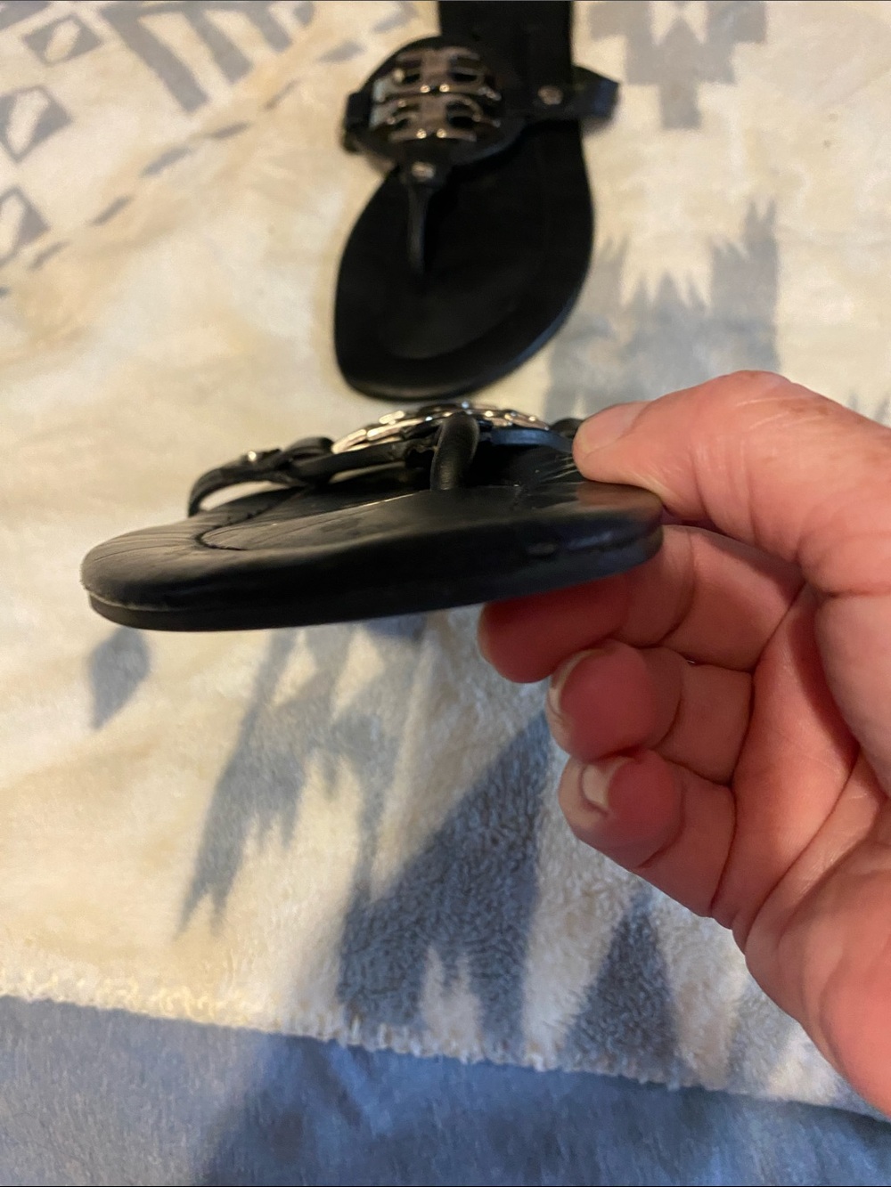 Tory Burch Black Logo Thong Sandals - Picture 7 of 11